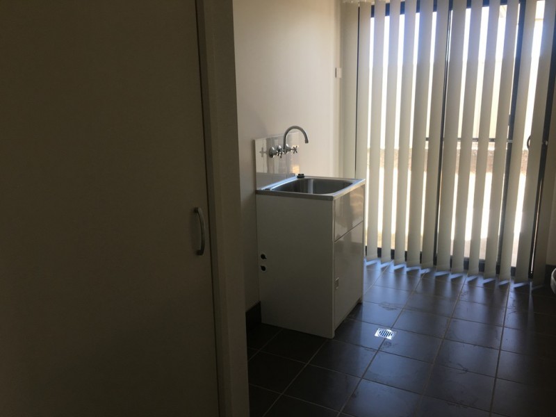 27 Rosewood Avenue, Parkes NSW 2870