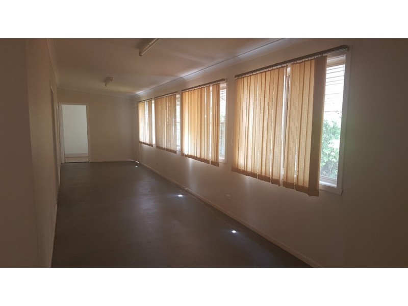 56 Boori Street, Peak Hill NSW 2869