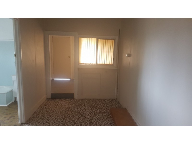 56 Boori Street, Peak Hill NSW 2869