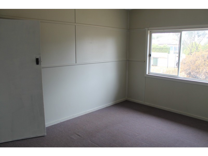 9 Alldis Street, Condobolin NSW 2877