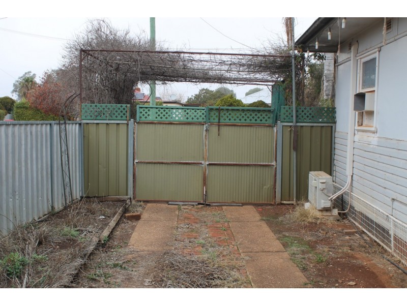 9 Alldis Street, Condobolin NSW 2877
