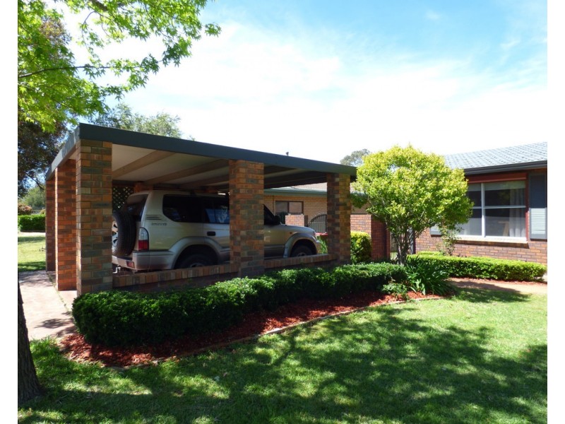 63 Edward Street, Forbes NSW 2871