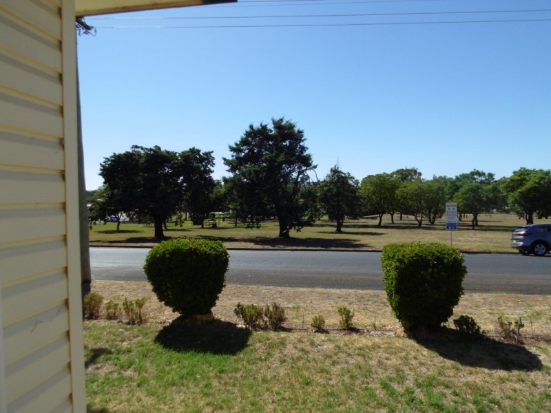 32 Coleman Road, Parkes NSW 2870