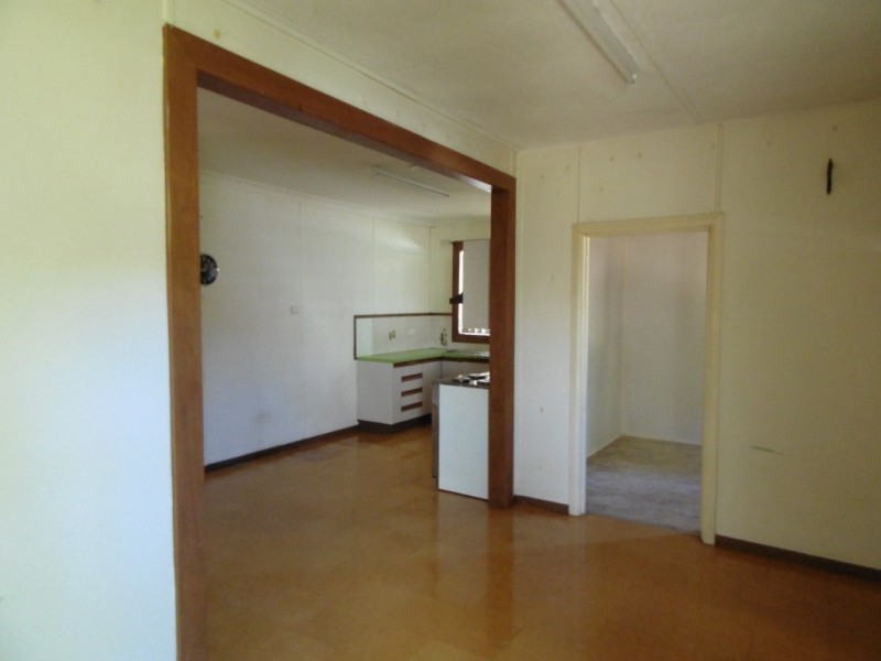 32 Coleman Road, Parkes NSW 2870