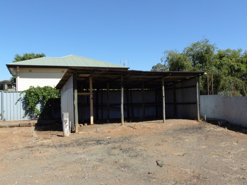 32 Coleman Road, Parkes NSW 2870