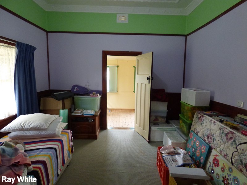 6 Little Queen St, Forbes NSW 2871