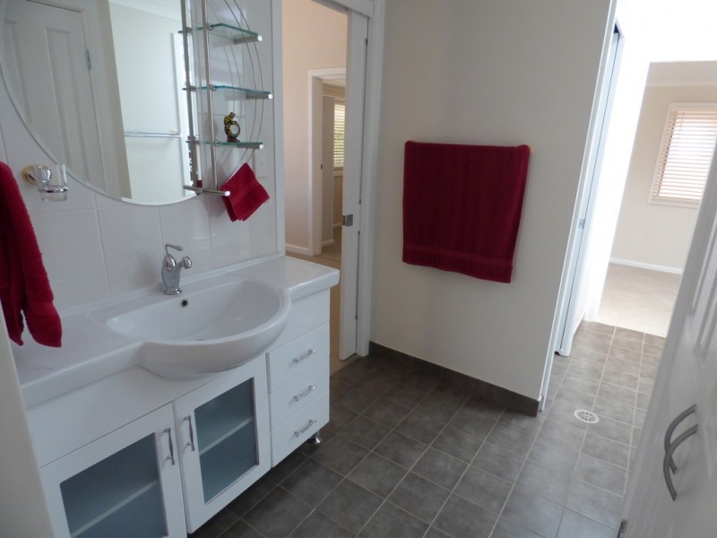 43 Farrand Street, Forbes NSW 2871