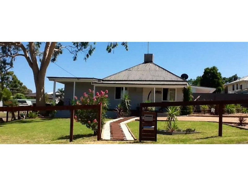 14 Wentworth Street, Parkes NSW 2870