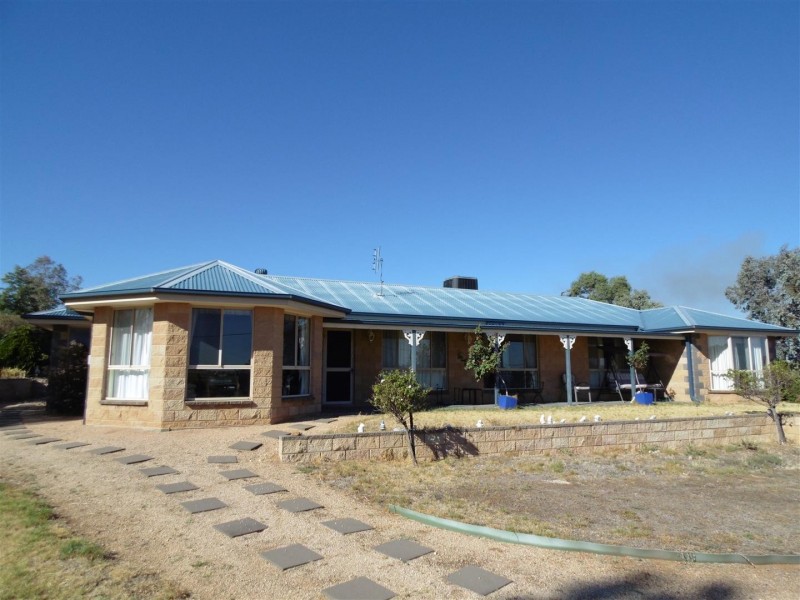 39-41 Thomas Street, Parkes NSW 2870