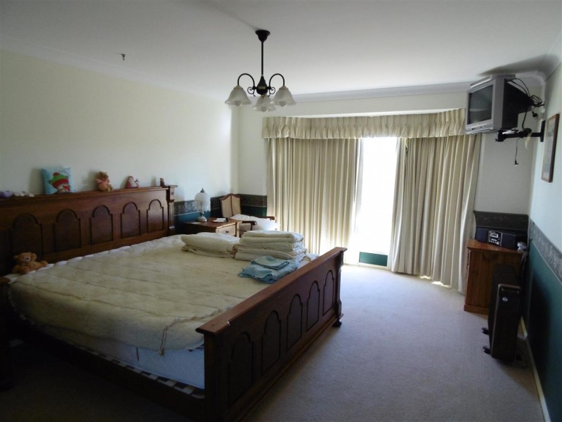 39-41 Thomas Street, Parkes NSW 2870