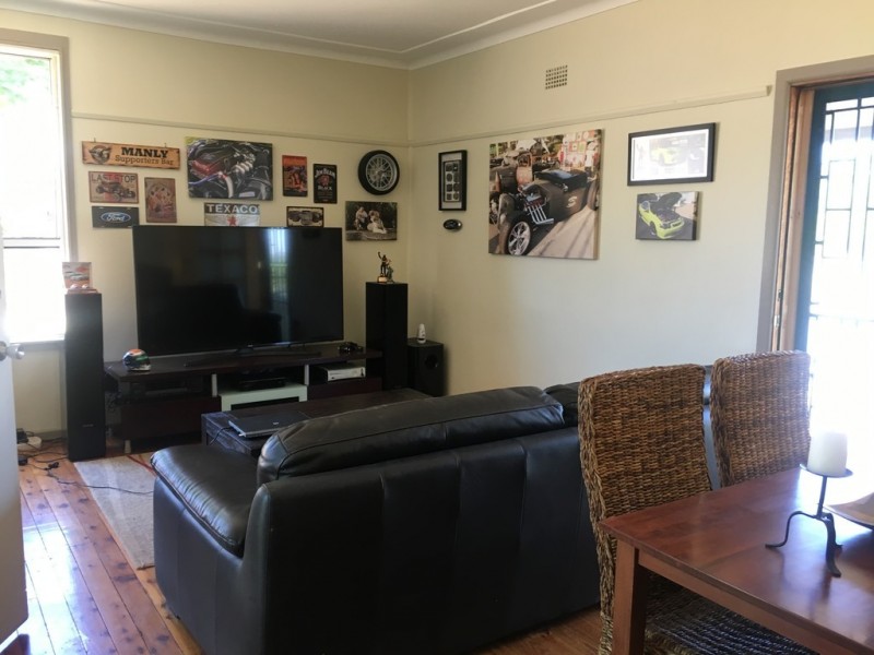 2 Charles Rigg Avenue, Parkes NSW 2870