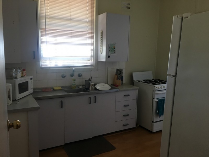 2 Charles Rigg Avenue, Parkes NSW 2870