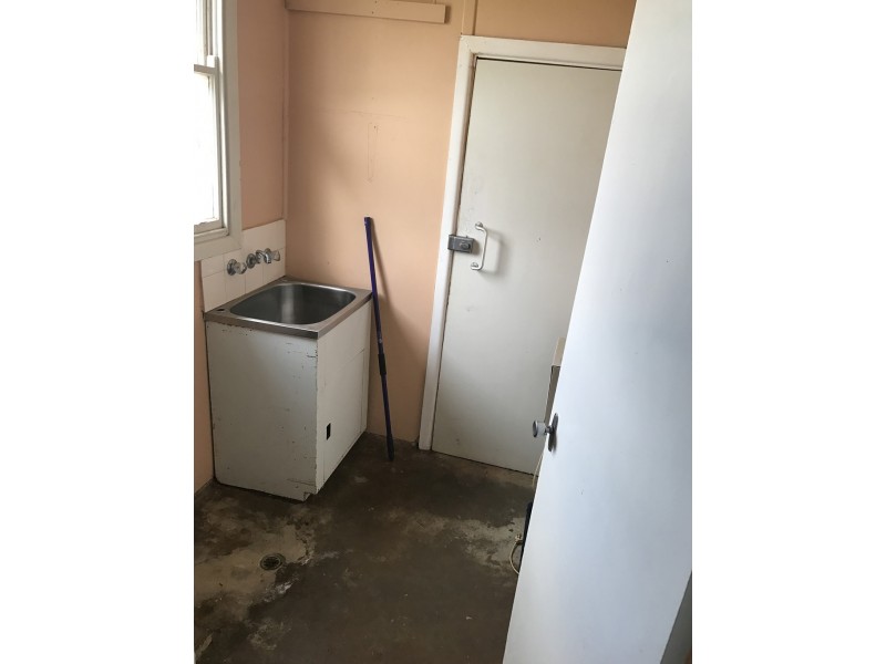 2 Charles Rigg Avenue, Parkes NSW 2870