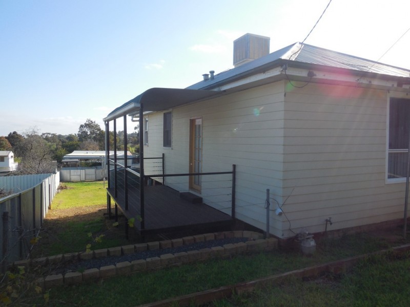 2 Charles Rigg Avenue, Parkes NSW 2870