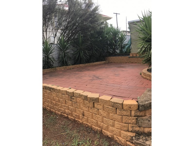 2 Charles Rigg Avenue, Parkes NSW 2870