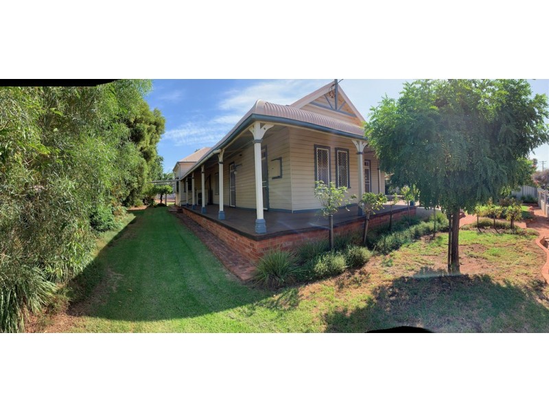 135 Bathurst Street, Condobolin NSW 2877