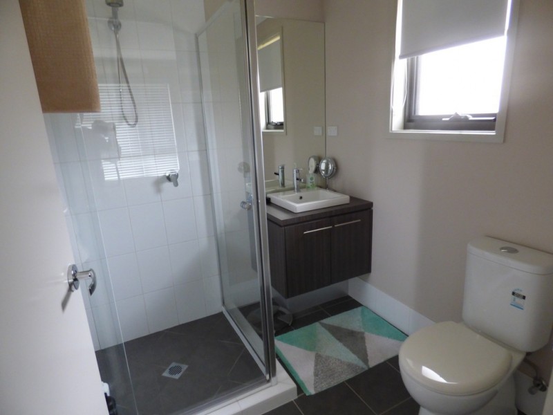 8 John Girdham Place, Forbes NSW 2871