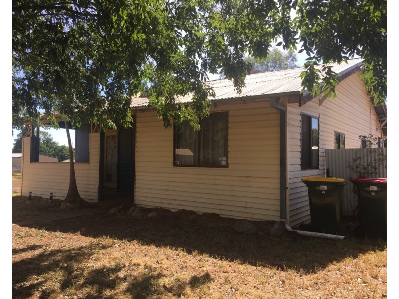 13 L’Estrange Street, Condobolin NSW 2877