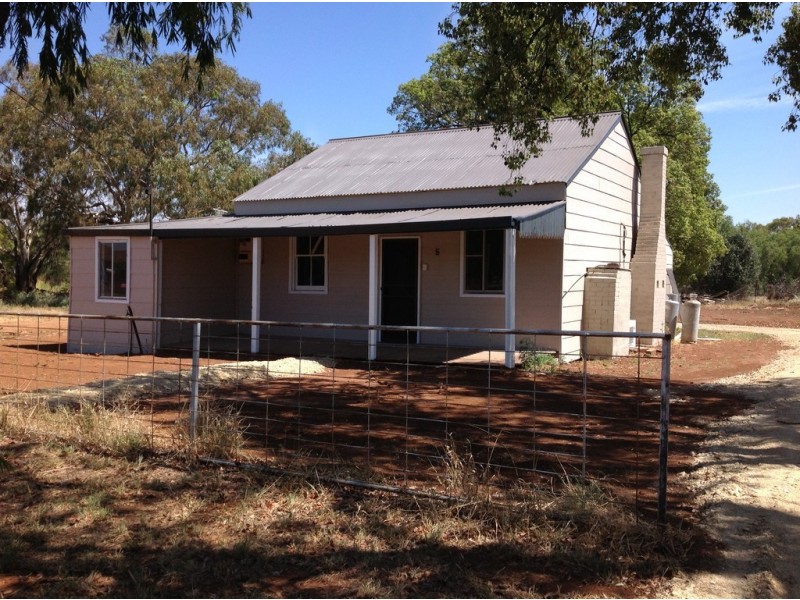 5 Boona Street, Condobolin NSW 2877