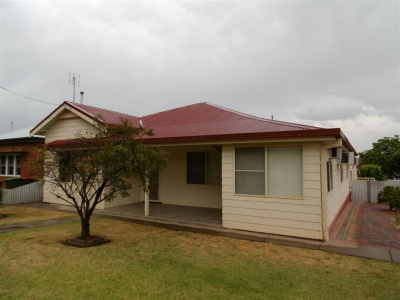 59 Victoria Street, Parkes NSW 2870