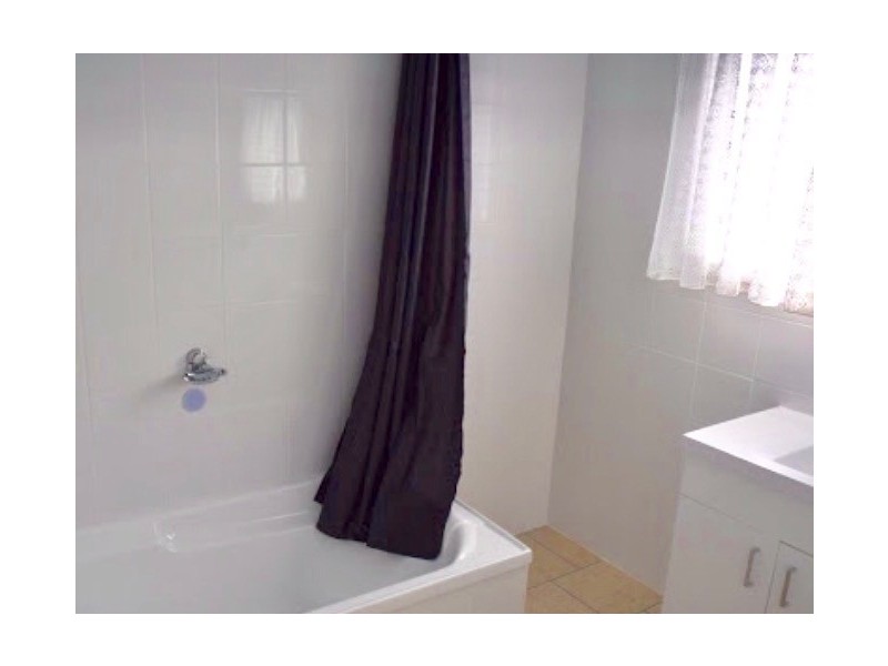 22 Captain Wilson Ave, Parkes NSW 2870