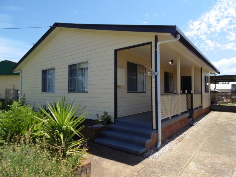 22 Captain Wilson Ave, Parkes NSW 2870