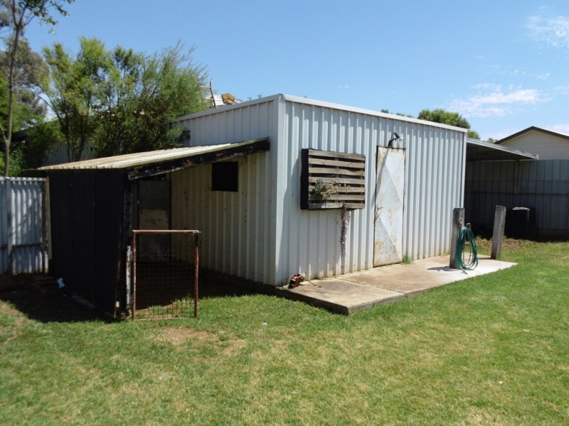 22 Captain Wilson Ave, Parkes NSW 2870