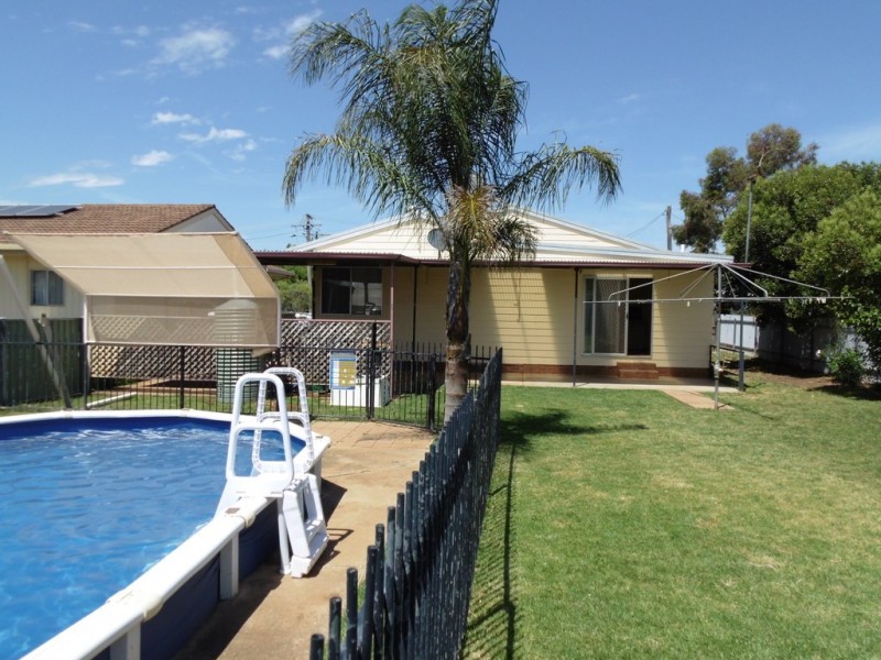 22 Captain Wilson Ave, Parkes NSW 2870