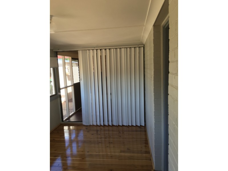 41 Boori Street, Peak Hill NSW 2869