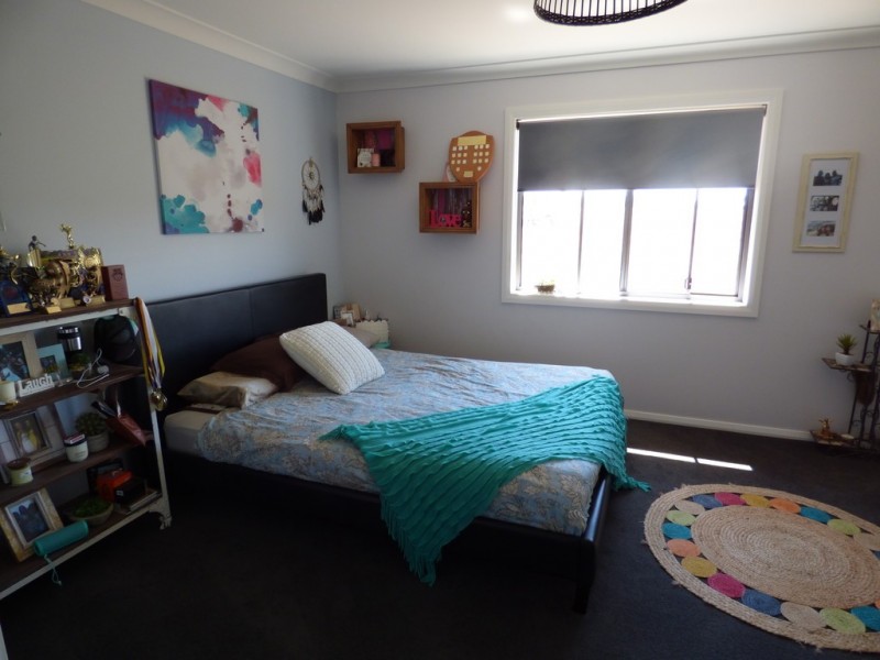 4 Alcheringa Drive, Forbes NSW 2871