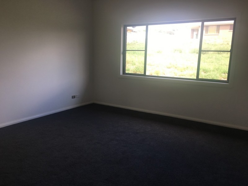 35 Medlyn Street, Parkes NSW 2870