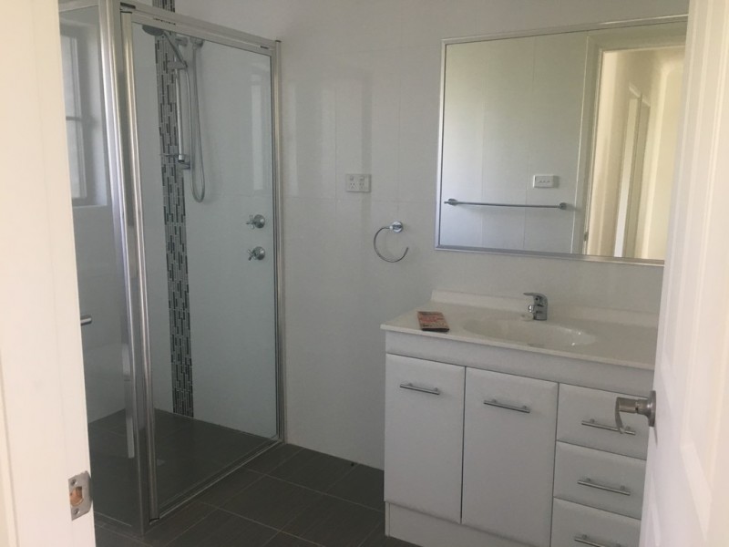 35 Medlyn Street, Parkes NSW 2870
