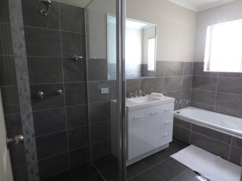 140 Farnell Street, Forbes NSW 2871