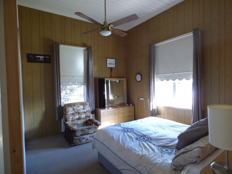 13 Battye Street, Forbes NSW 2871