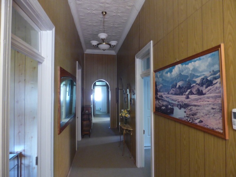 13 Battye Street, Forbes NSW 2871