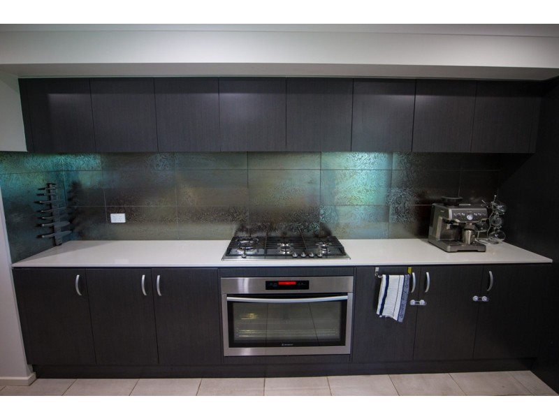 12 Mossgiel Close, Parkes NSW 2870