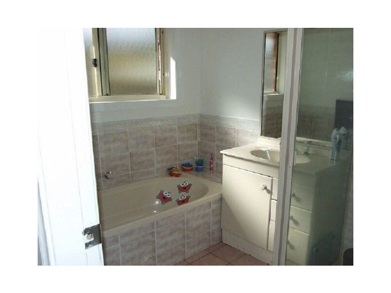 22 Flinders Street, Parkes NSW 2870