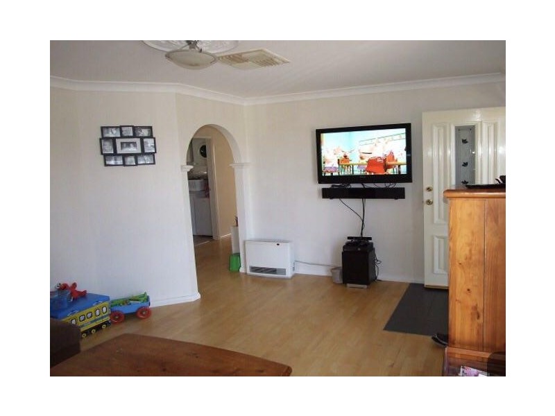 22 Flinders Street, Parkes NSW 2870