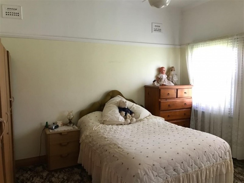 133 Currajong Street, Parkes NSW 2870