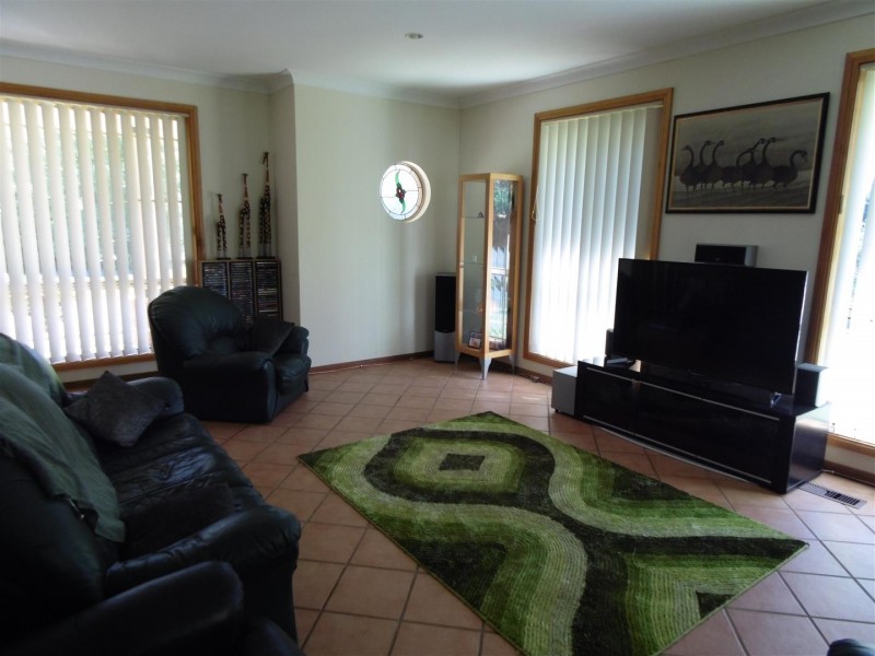 6 Coolabah Drive, Parkes NSW 2870
