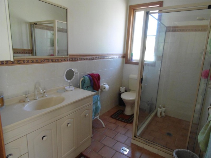 6 Coolabah Drive, Parkes NSW 2870
