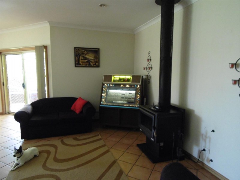 6 Coolabah Drive, Parkes NSW 2870