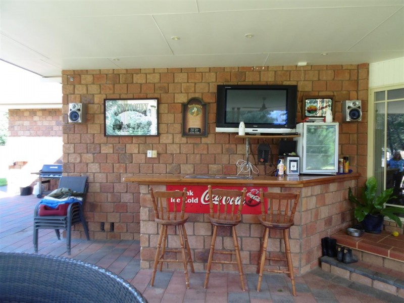 6 Coolabah Drive, Parkes NSW 2870