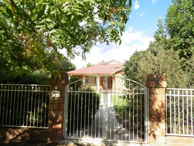 6 Coolabah Drive, Parkes NSW 2870