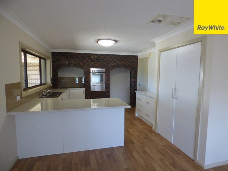 11527 The Escort Way, Forbes NSW 2871