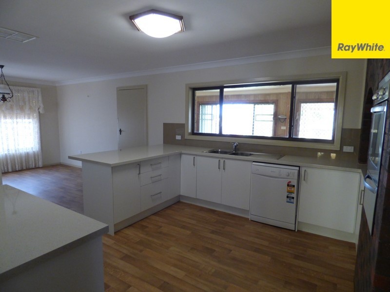 11527 The Escort Way, Forbes NSW 2871