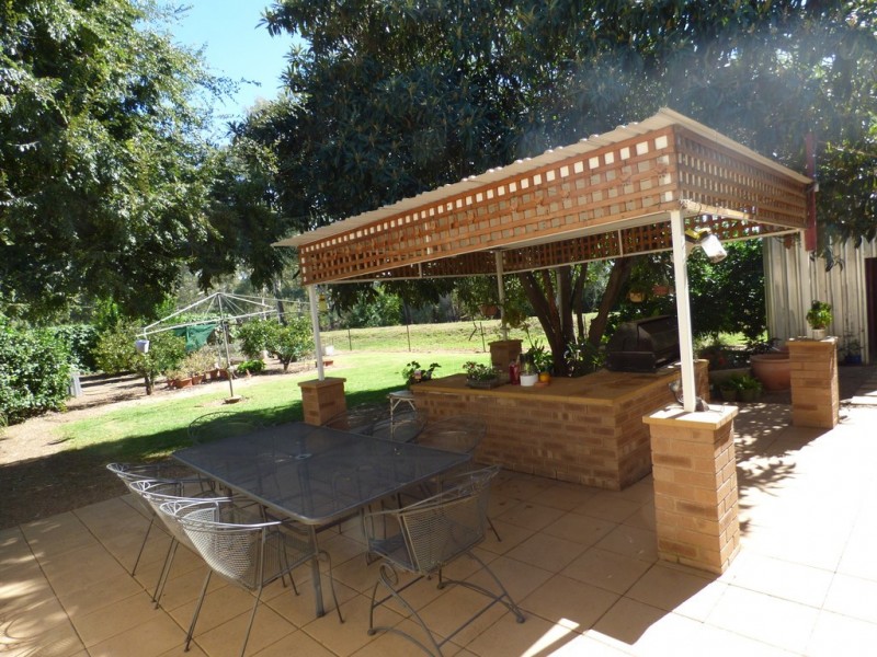 14 Riverview Lane, Forbes NSW 2871