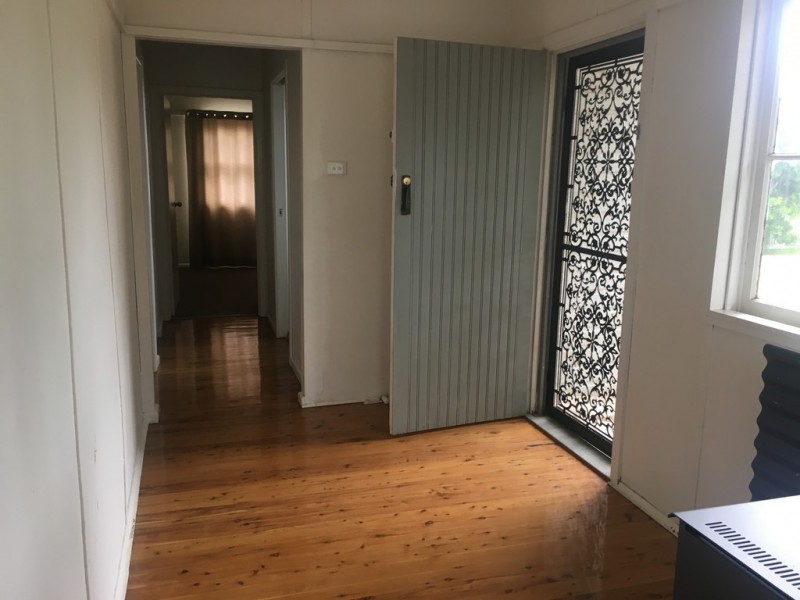 63 Boori Street, Peak Hill NSW 2869