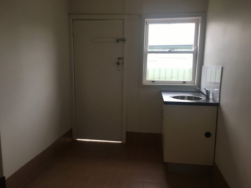 63 Boori Street, Peak Hill NSW 2869