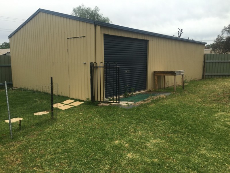 63 Boori Street, Peak Hill NSW 2869